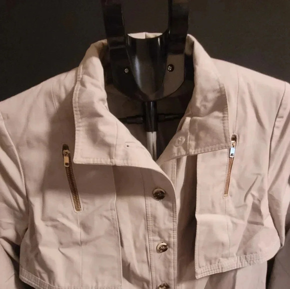 Vintage Women's Trench Coat - Picture 3 of 12